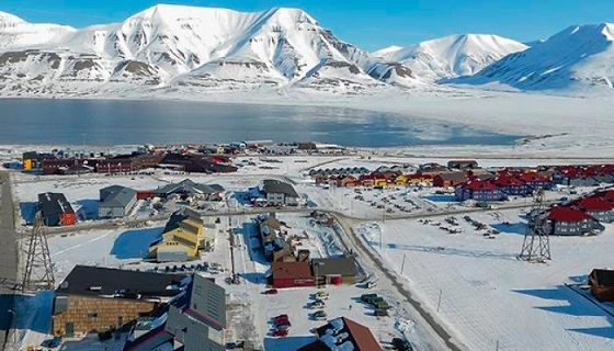 Panoramic view of Longyearbyen, the Norwegian town where dying is legally banned — image from Business Day website.
